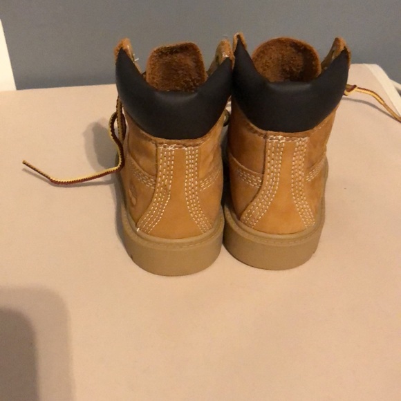 Timberland Boots-like new - Picture 3 of 7